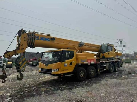 Grúa sobre camión XCMG 40 t 2020
