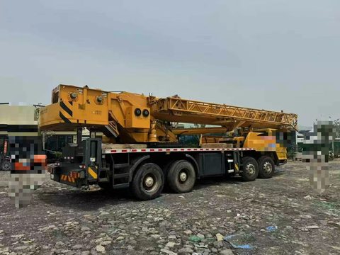 Grúa sobre camión XCMG 40 t 2020