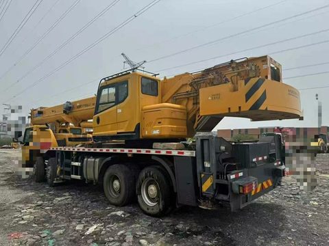 Grúa sobre camión XCMG 40 t 2020