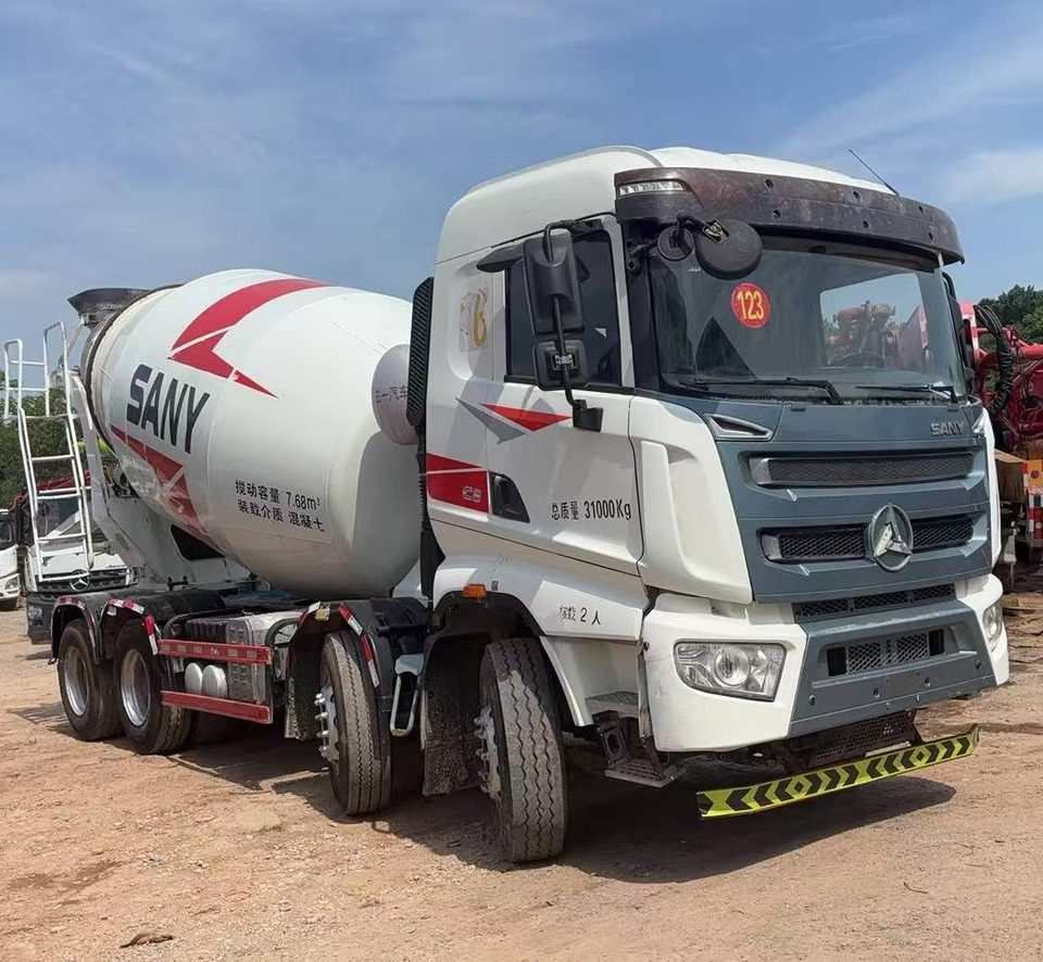 2021 SANY 10 m³ mixer truck