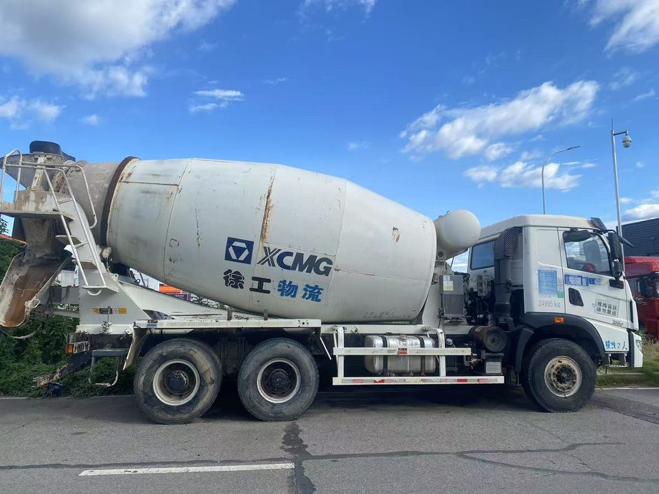 2020 XCMG 12 m³ mixer truck