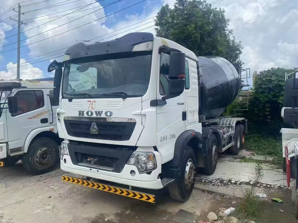 2019 Sinotruk HOWO 10 m³ mixer truck