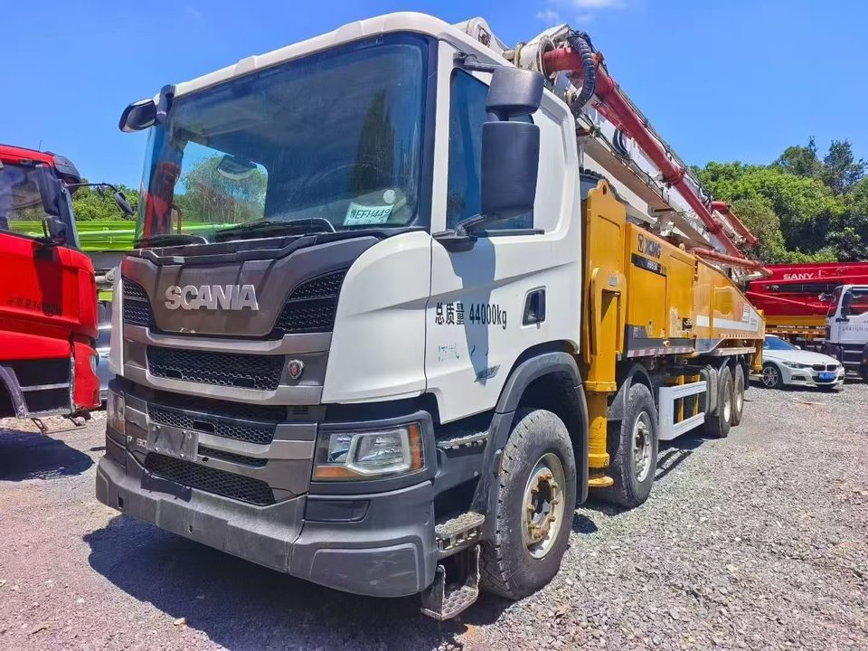 2019 SANY 62 m pump truck · Scania