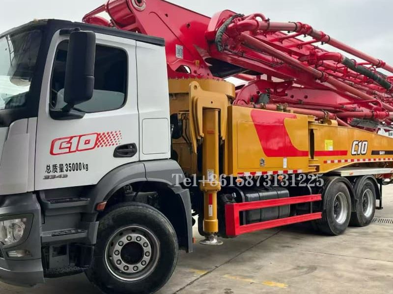 2020 SANY 52 m pump truck · Mercedes-Benz