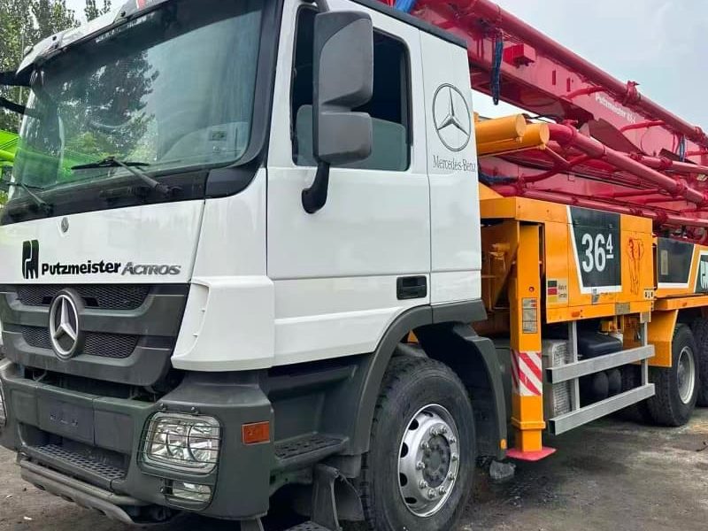 2012 Putzmeister 36 m pump truck · Mercedes-Benz Actros 3341