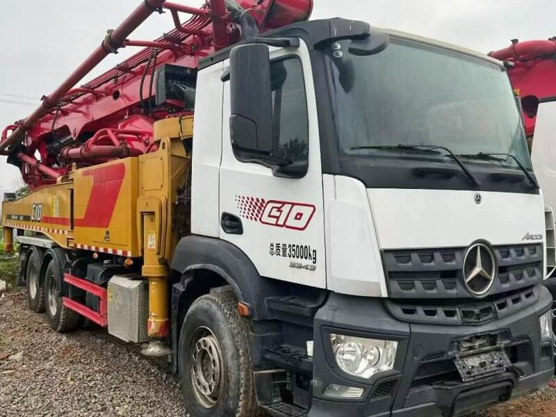 2021 SANY 52 m pump truck · Mercedes-Benz, Manual Gearbox