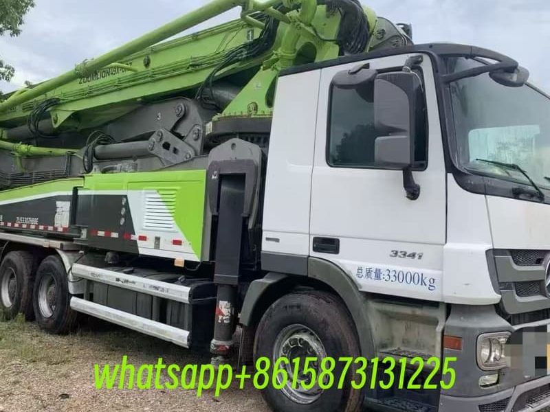 2019 Zoomlion 49 m pump truck · Mercedes-Benz