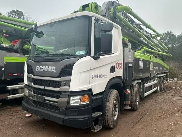 2020 Zoomlion 59 m pump truck · Scania