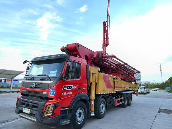 2020 SANY 62 m pump truck · Volvo