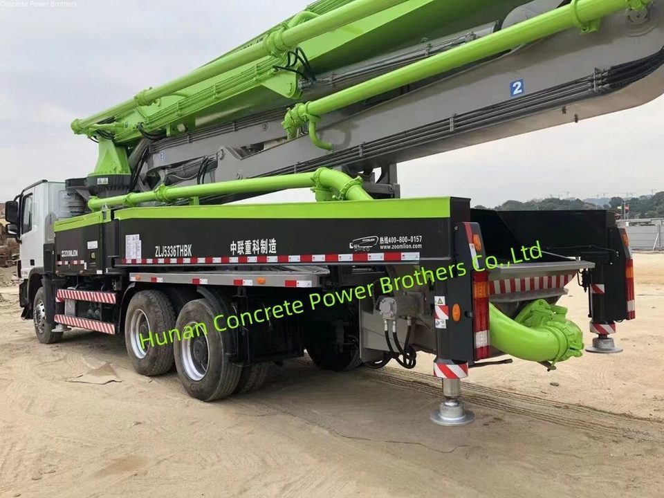 2012 Zoomlion 47 m pump truck · Actros 4141