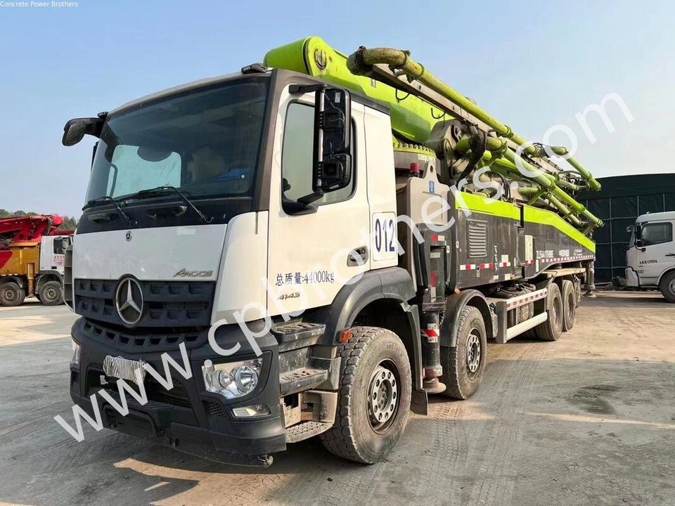 2020 Zoomlion 62 m pump truck ·