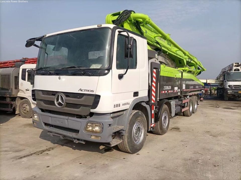 2013 Zoomlion 56 m pump truck ·