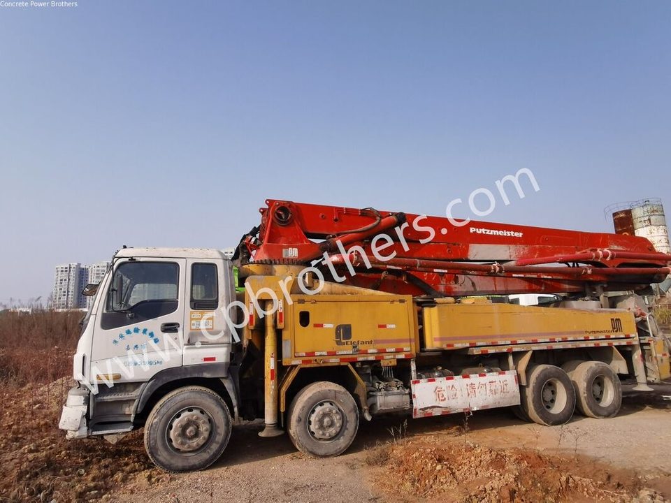 2013 Putzmeister 46 m pump truck ·
