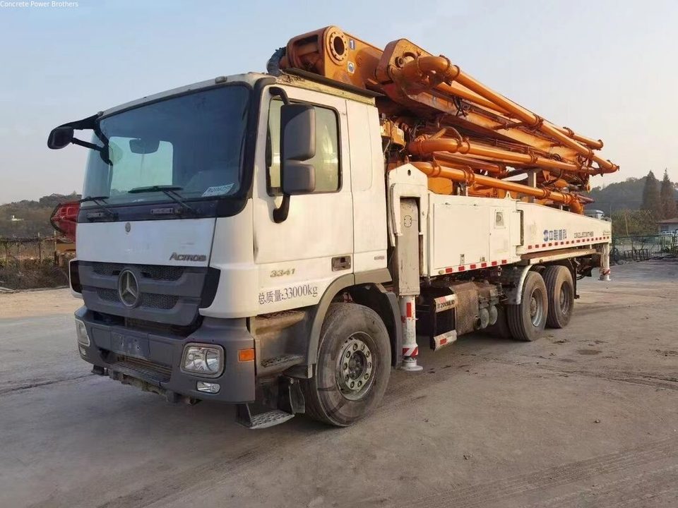 2015 SANY 47 m pump truck ·