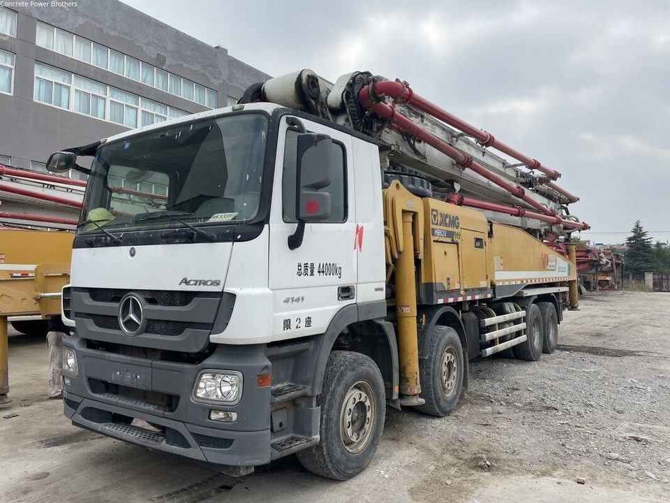 2020 — 62 m pump truck ·