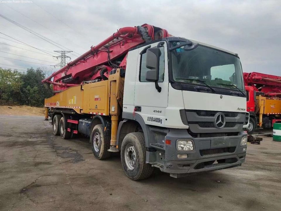 2018 SANY 56 m pump truck ·