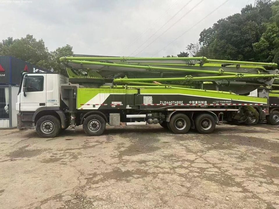 2019 Zoomlion 56 m pump truck ·