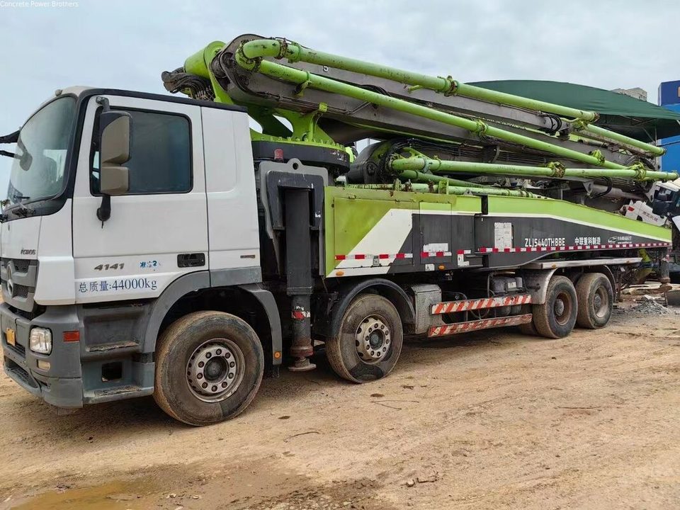 2018 Zoomlion 56 m pump truck ·