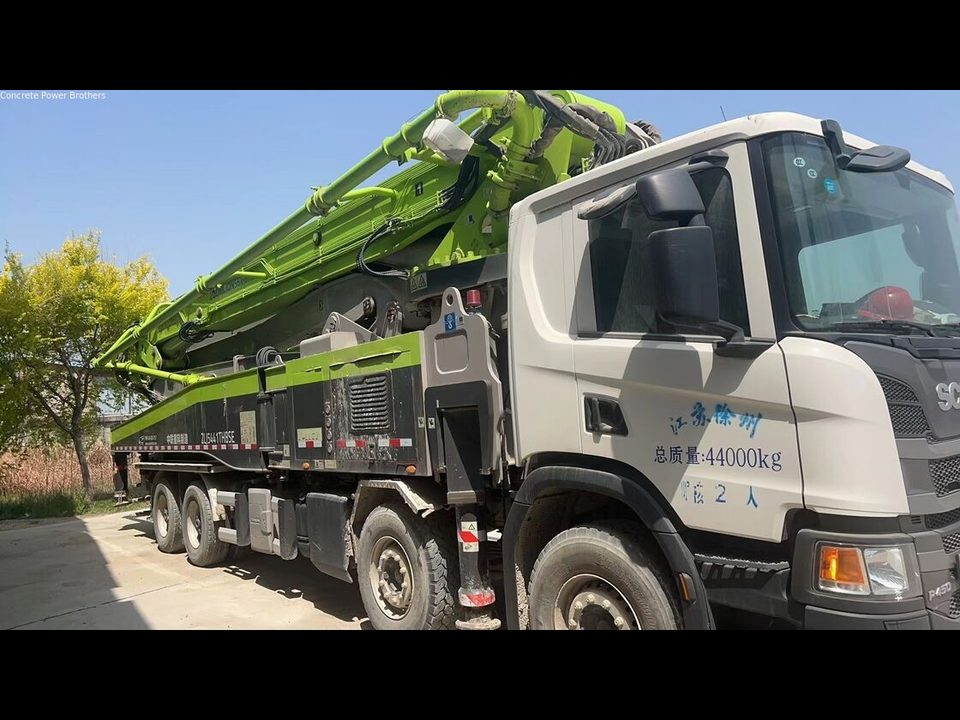 2020 Zoomlion 56 m pump truck ·