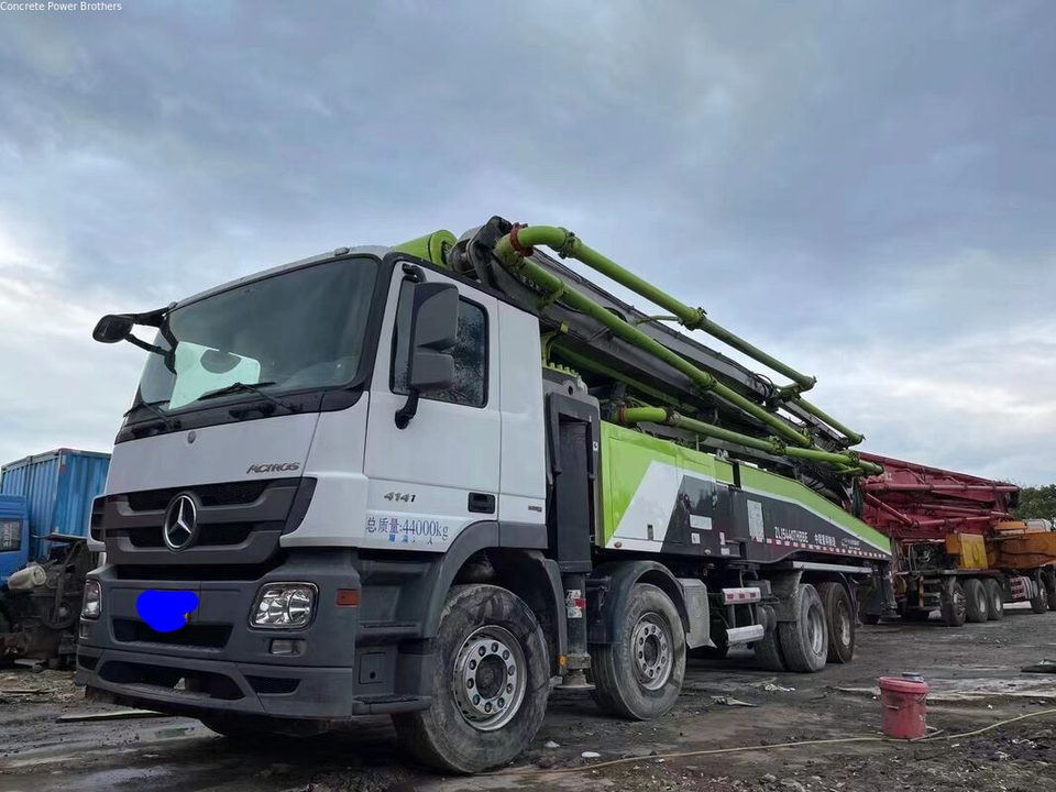 2018 Zoomlion 56 m pump truck ·