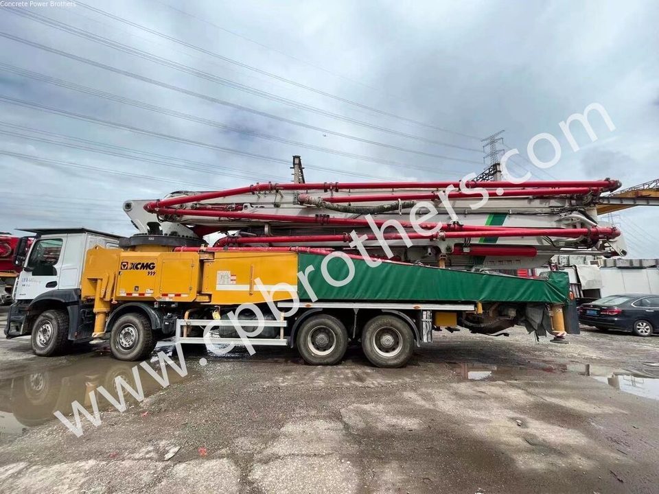 2019 — 62 m pump truck ·
