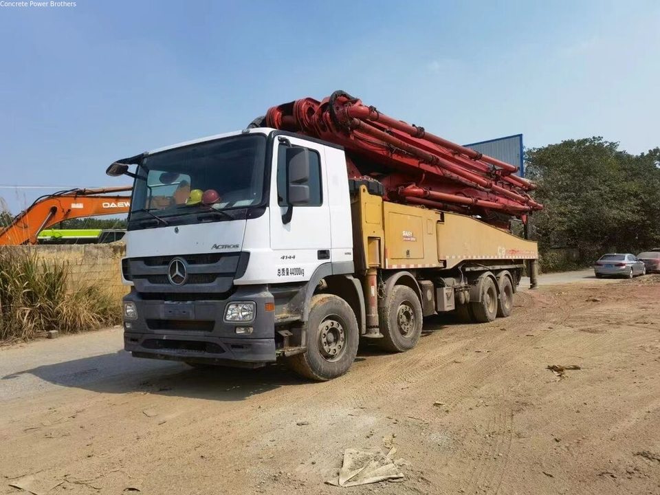 2019 SANY 56 m pump truck ·