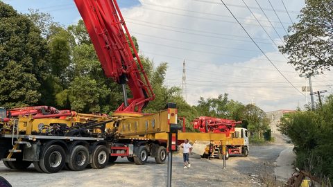 الساحة · 8